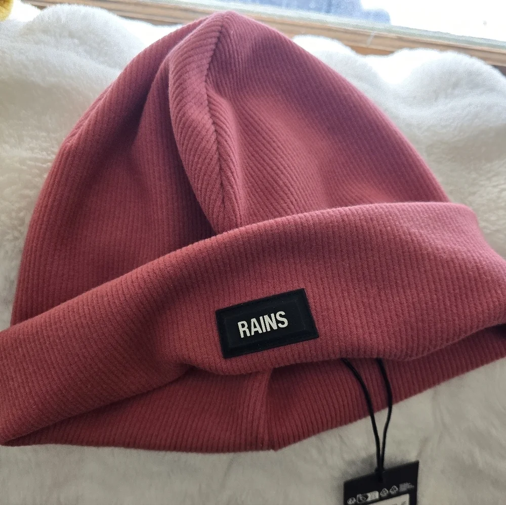 NWT! Rains, UNISEX Ribbed Fleece Beanie, Honor, One Size